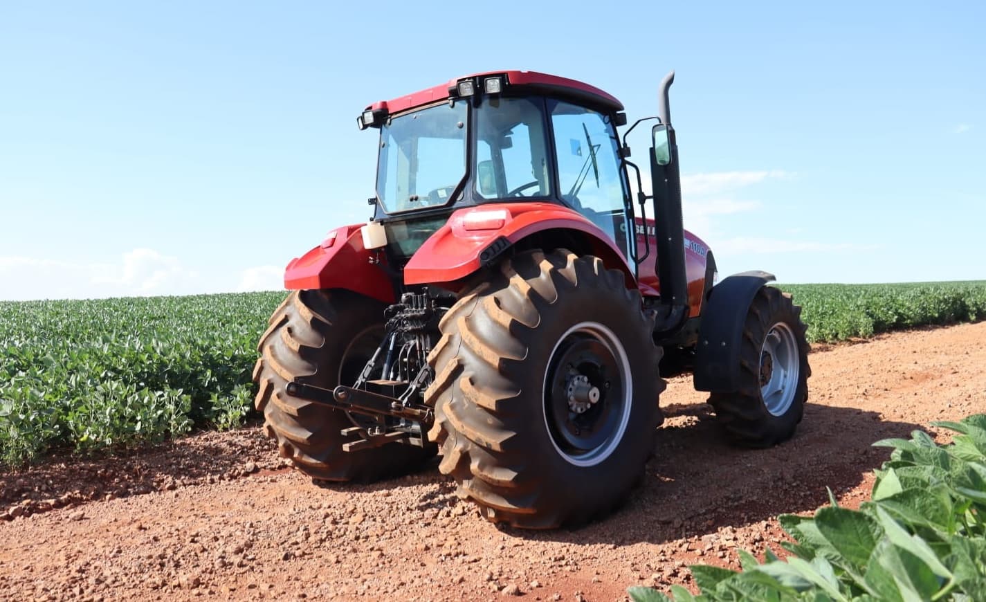 Trator Cabinado Case Farmall 110 - 3