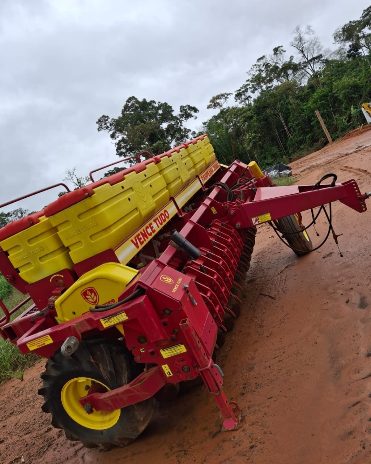 Semeadeira Vence Tudo Pampeana 28000